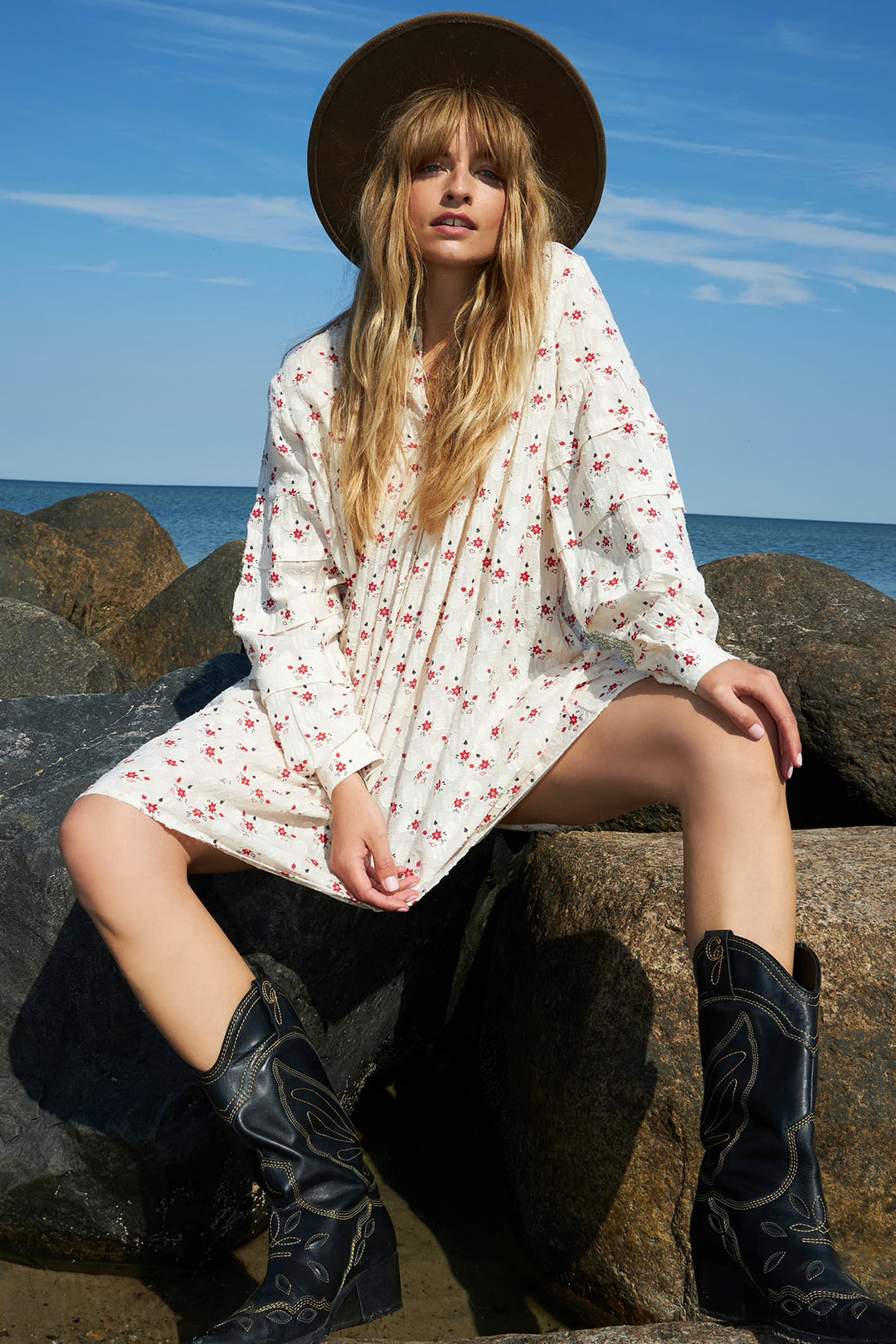 Georgia_Dress-Dresses_Tunics-22112_3024-02_Creme-4_1080x