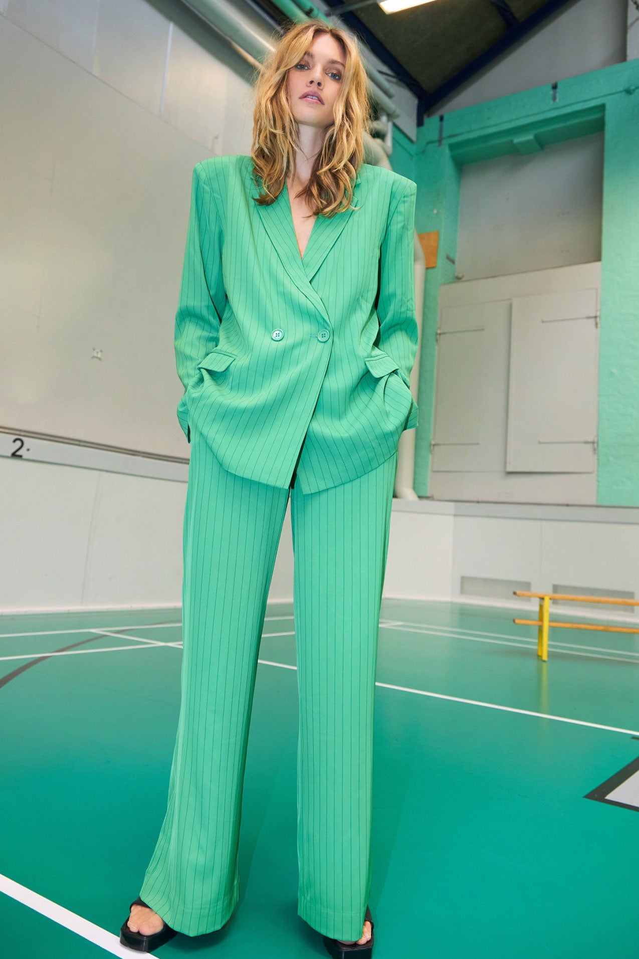 Leo_Pants-Pants_Shorts-22439_5014-40_Green-3_1300x