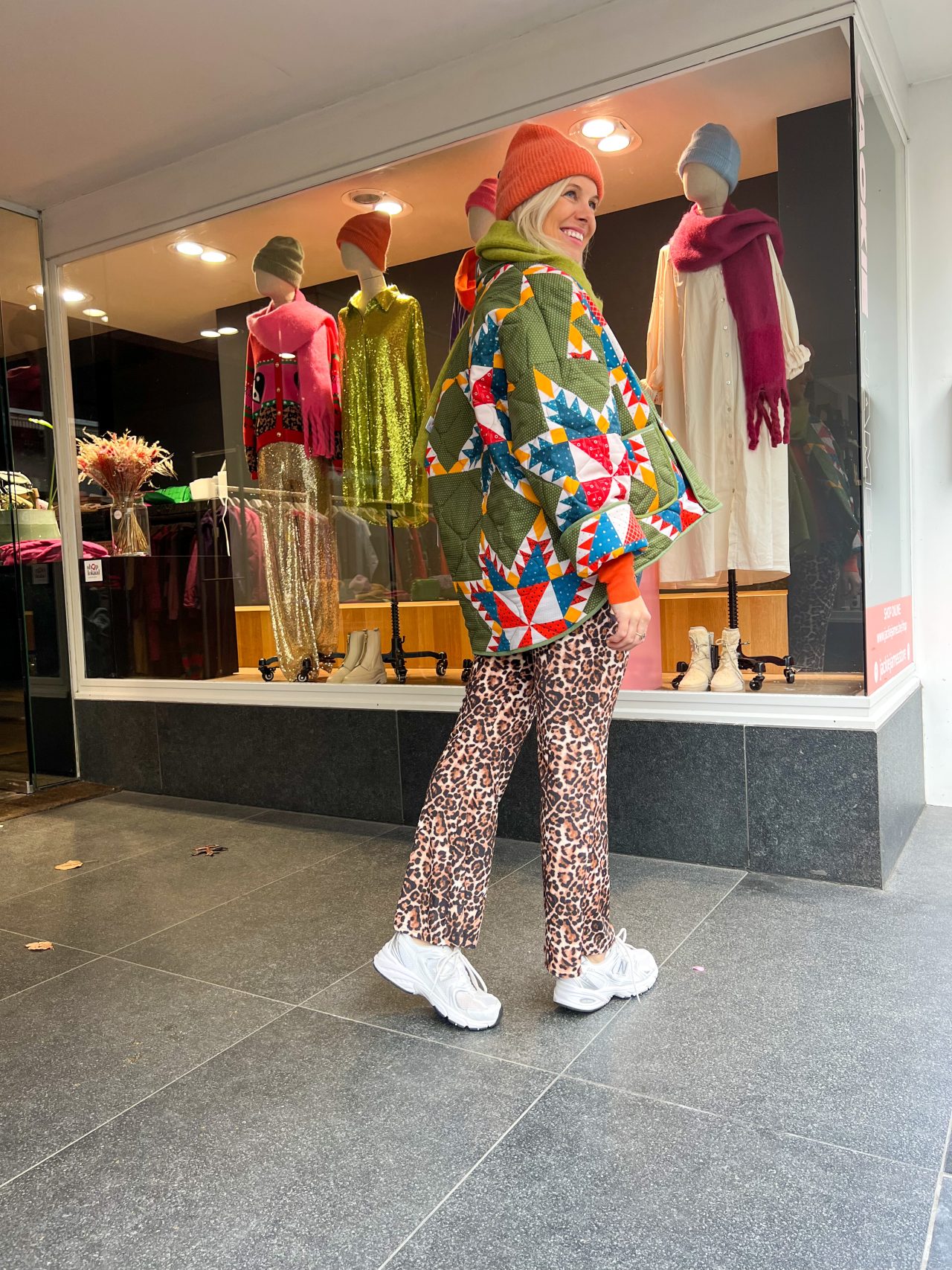 DC86A5B3-89FF-4C40-B967-1056A1F02E8D