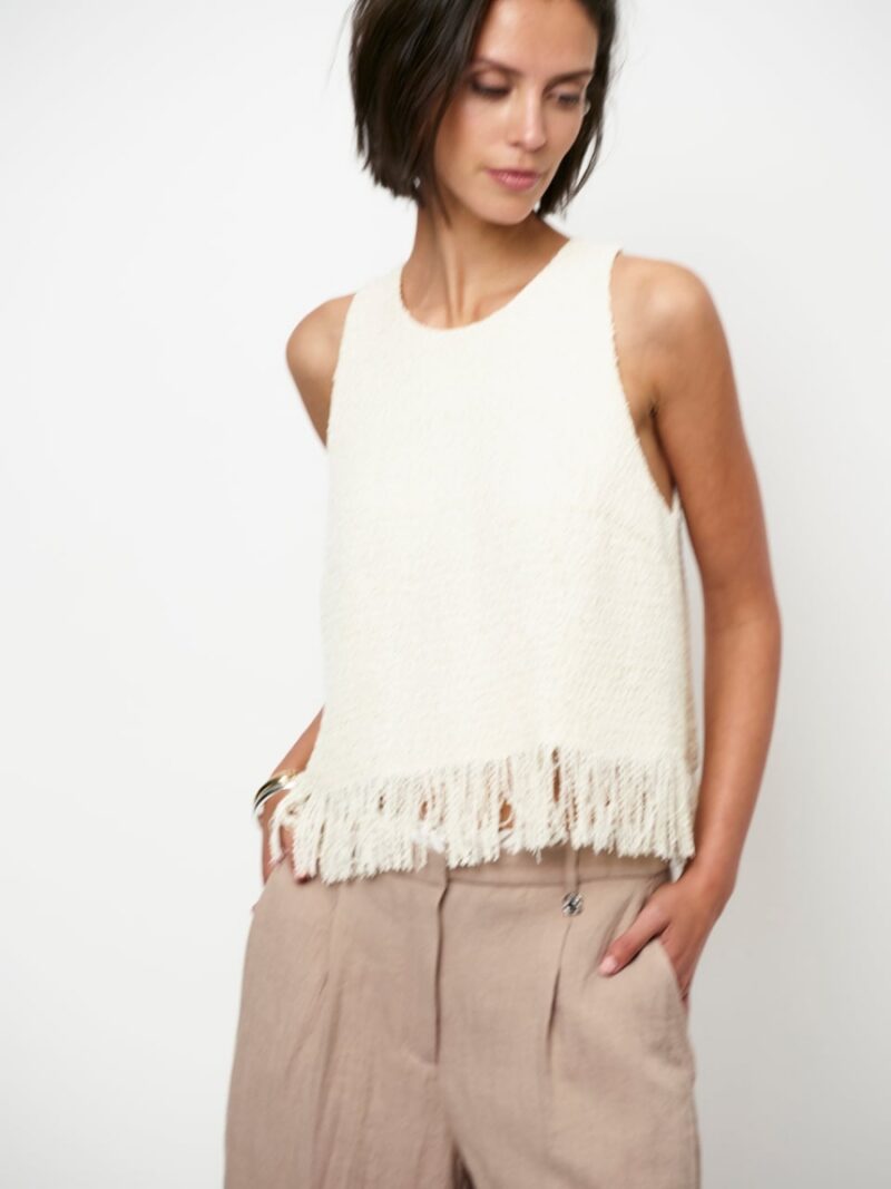 Nolise bouclé halter top