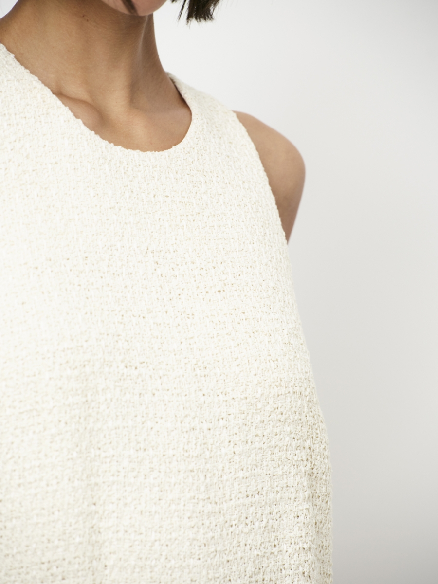 Nolise bouclé halter top