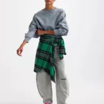 Basic worn out sweater grey