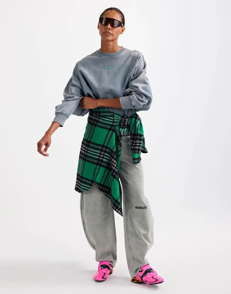 Basic worn out sweater grey