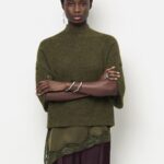 Mahani cape knit olive