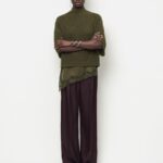 Mahani cape knit olive